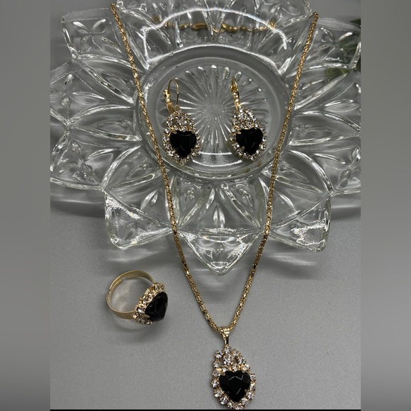 Black crystal rhinestone hearts 4 pc set gold necklace earrings ring set - Picture 3 of 6